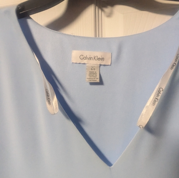 Baby Blue Split Ruffle Sleeve V-Neck Calvin Klein Blouse - Picture 2 of 6